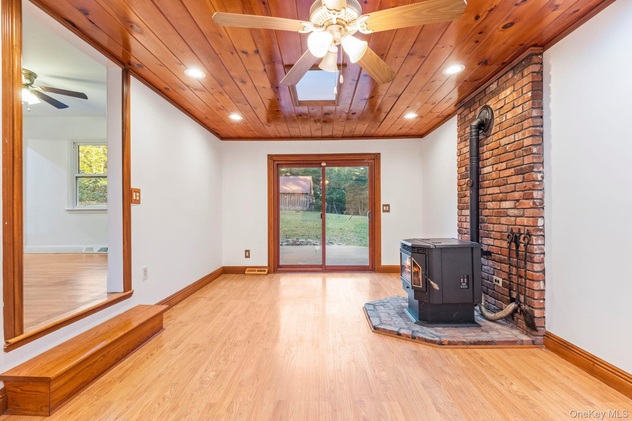 150 Long Lane, Bloomingburg, NY 12721