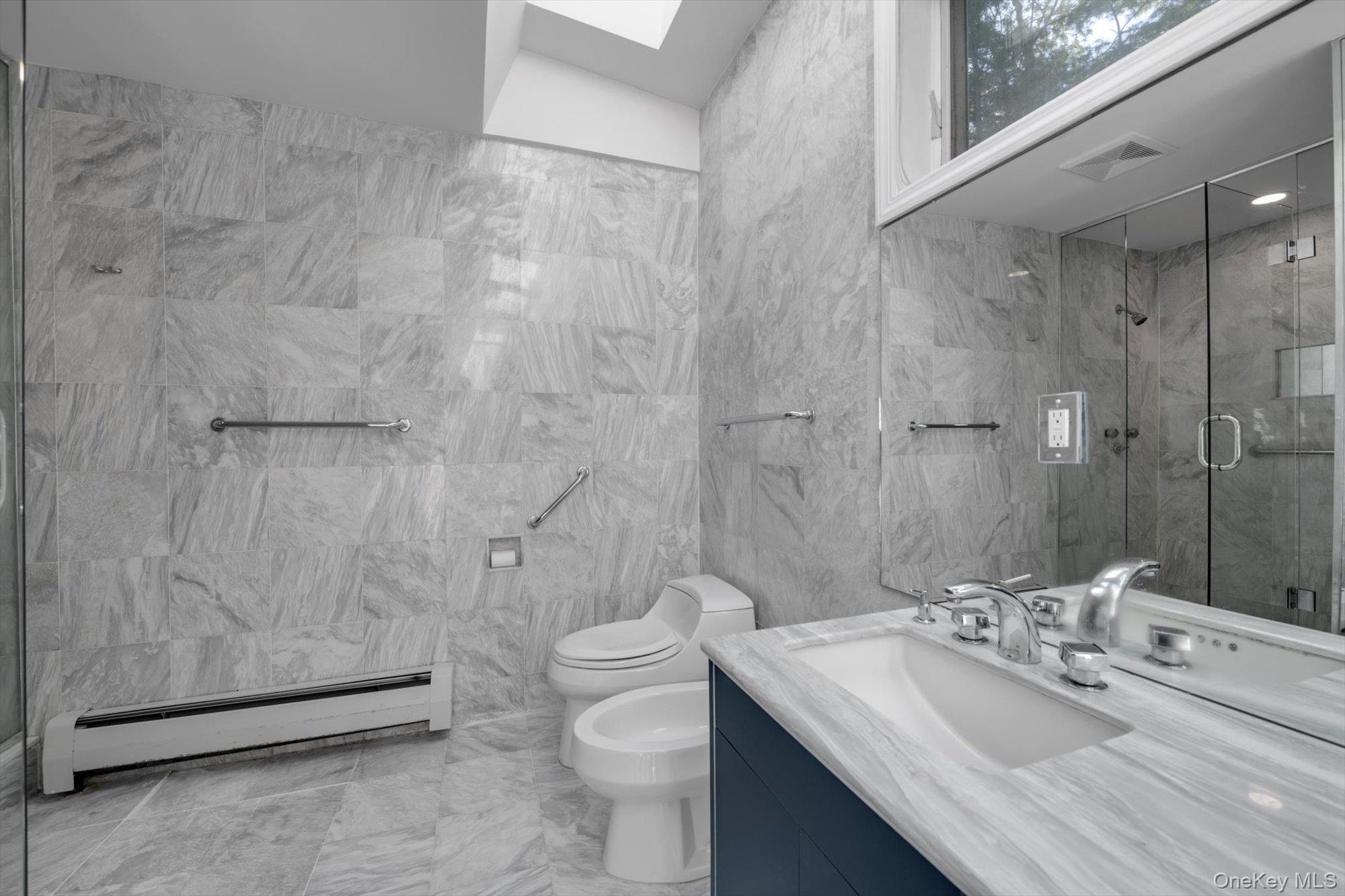 219-44 Peck Avenue, Hollis Hills, NY 11427