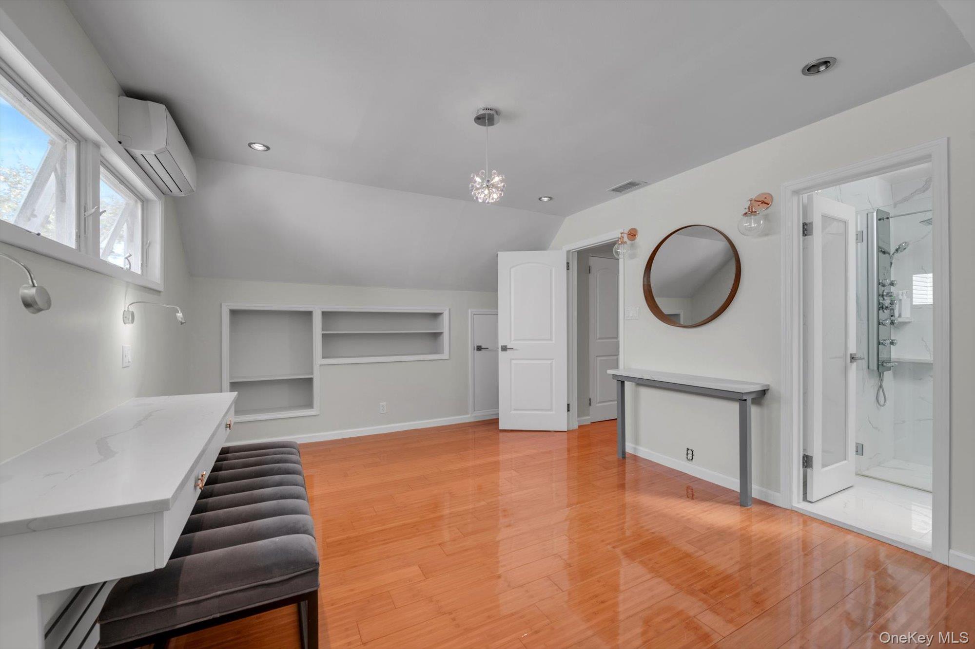 219-44 Peck Avenue, Hollis Hills, NY 11427