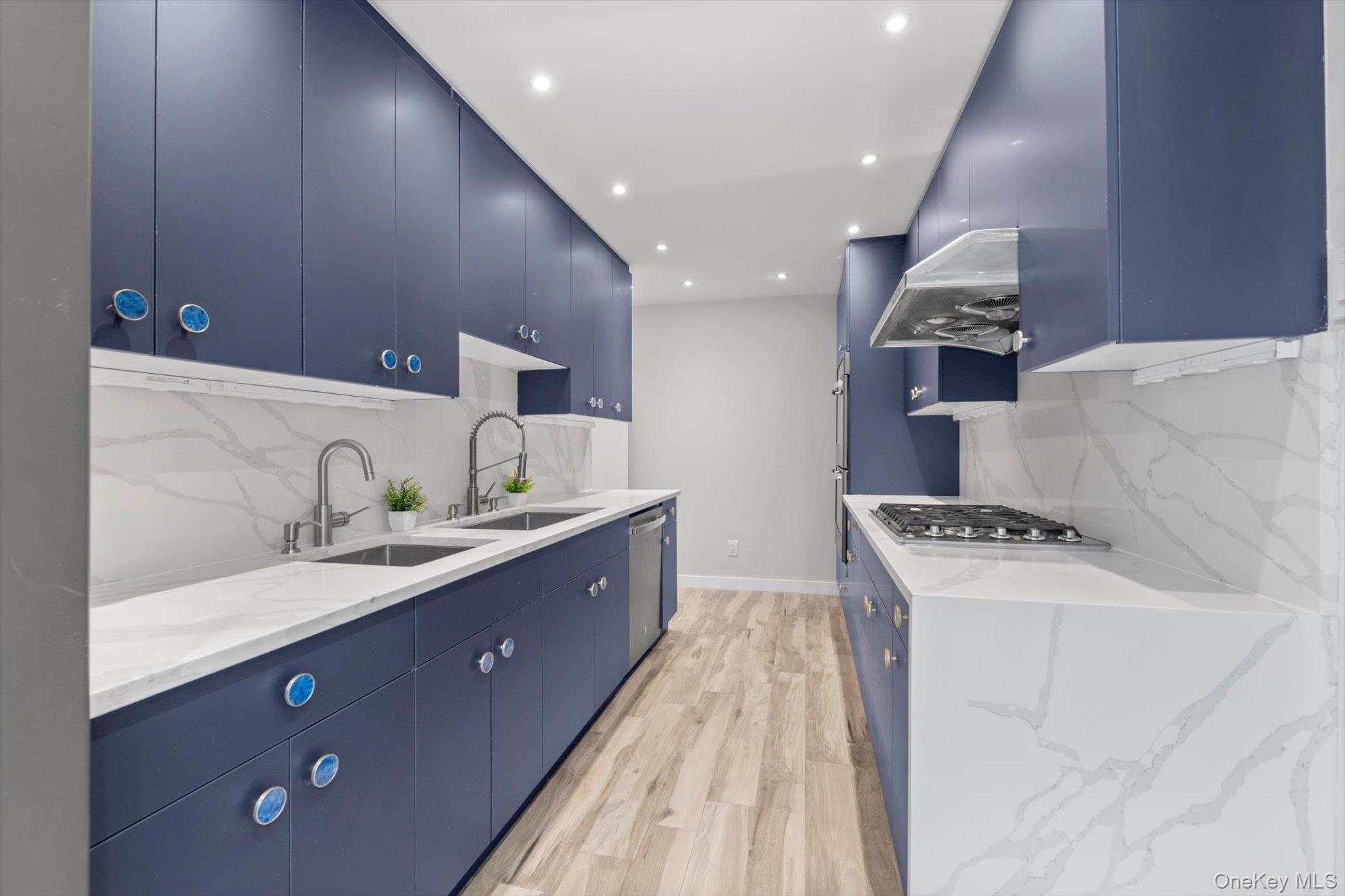 219-44 Peck Avenue, Hollis Hills, NY 11427