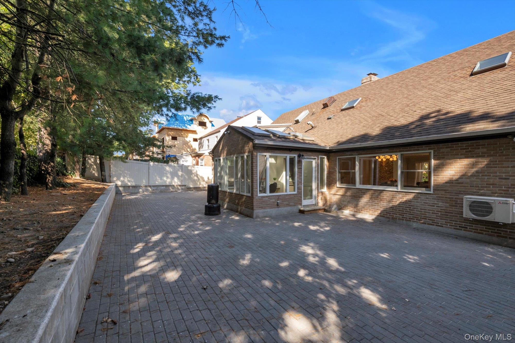 219-44 Peck Avenue, Hollis Hills, NY 11427