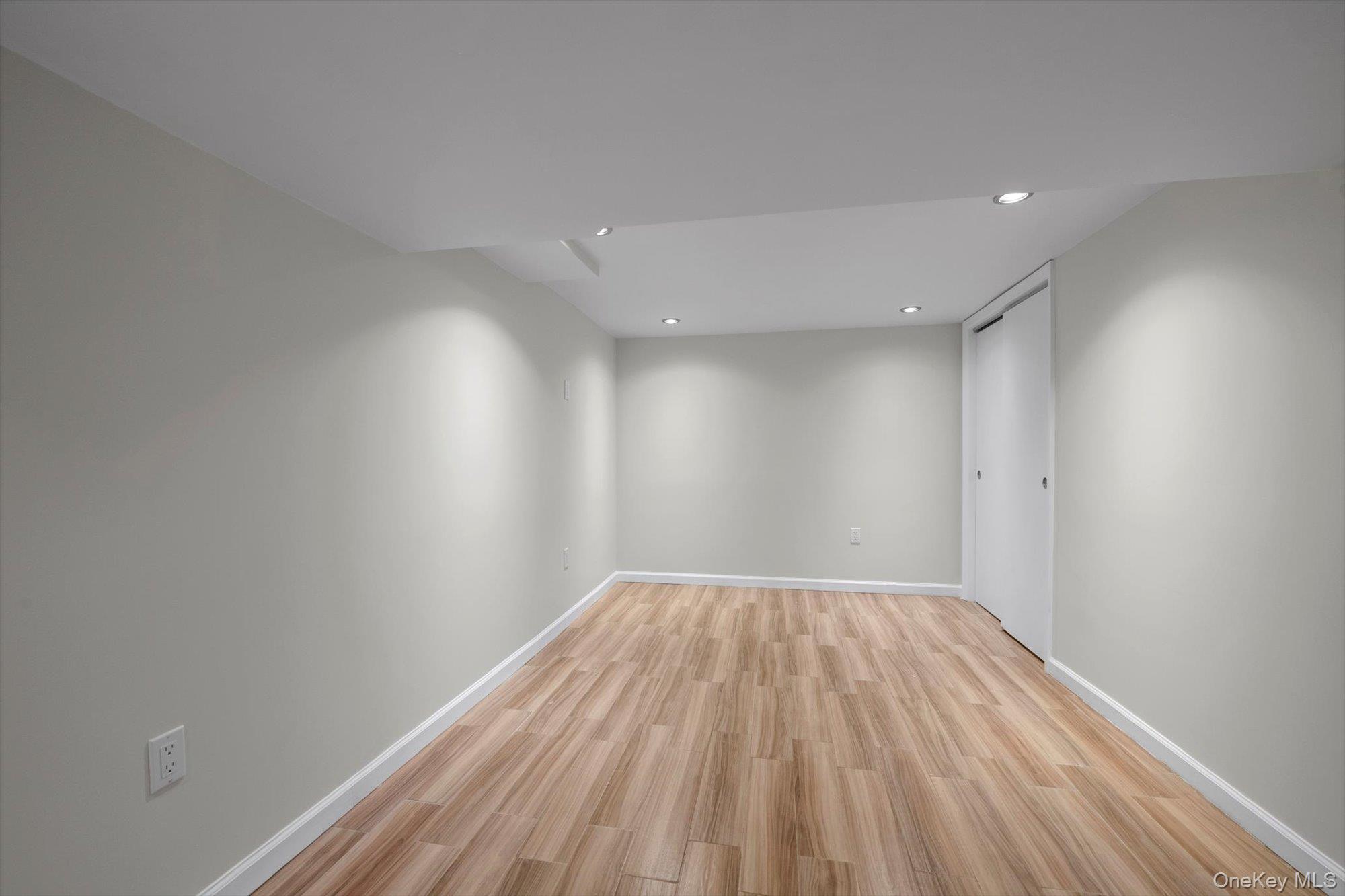 219-44 Peck Avenue, Hollis Hills, NY 11427