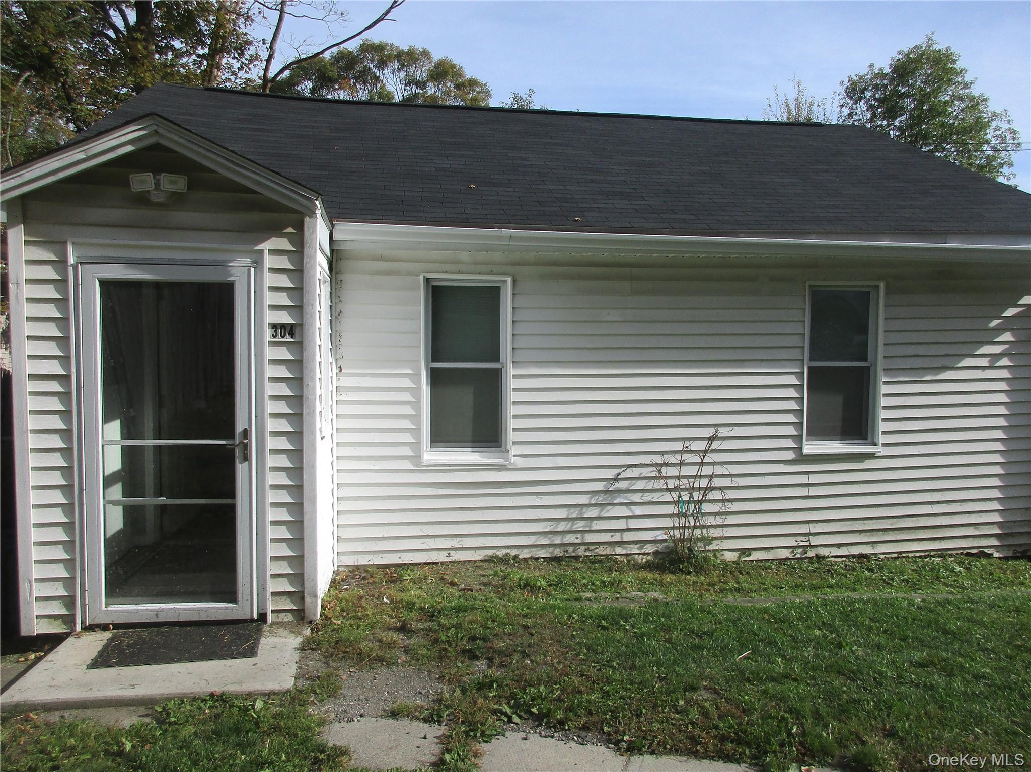 304-306 Roosa Gap Road # 304, Bloomingburg, NY 12721