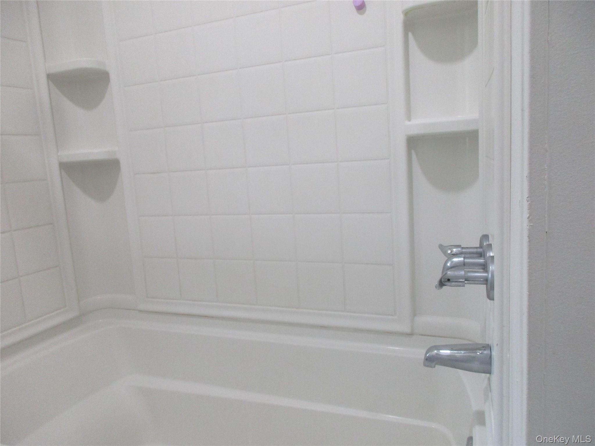 304-306 Roosa Gap Road # 304, Bloomingburg, NY 12721