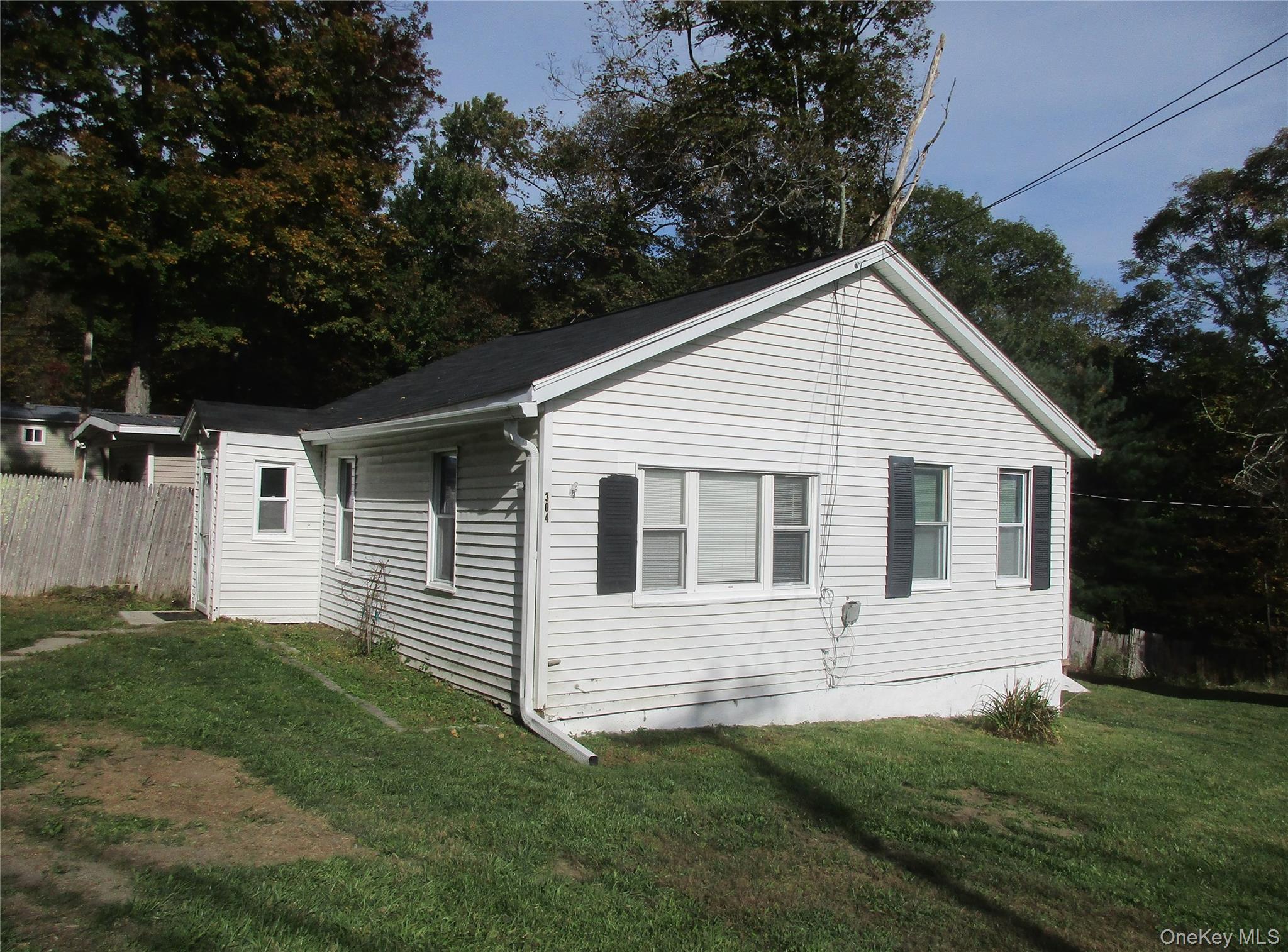 304-306 Roosa Gap Road # 304, Bloomingburg, NY 12721