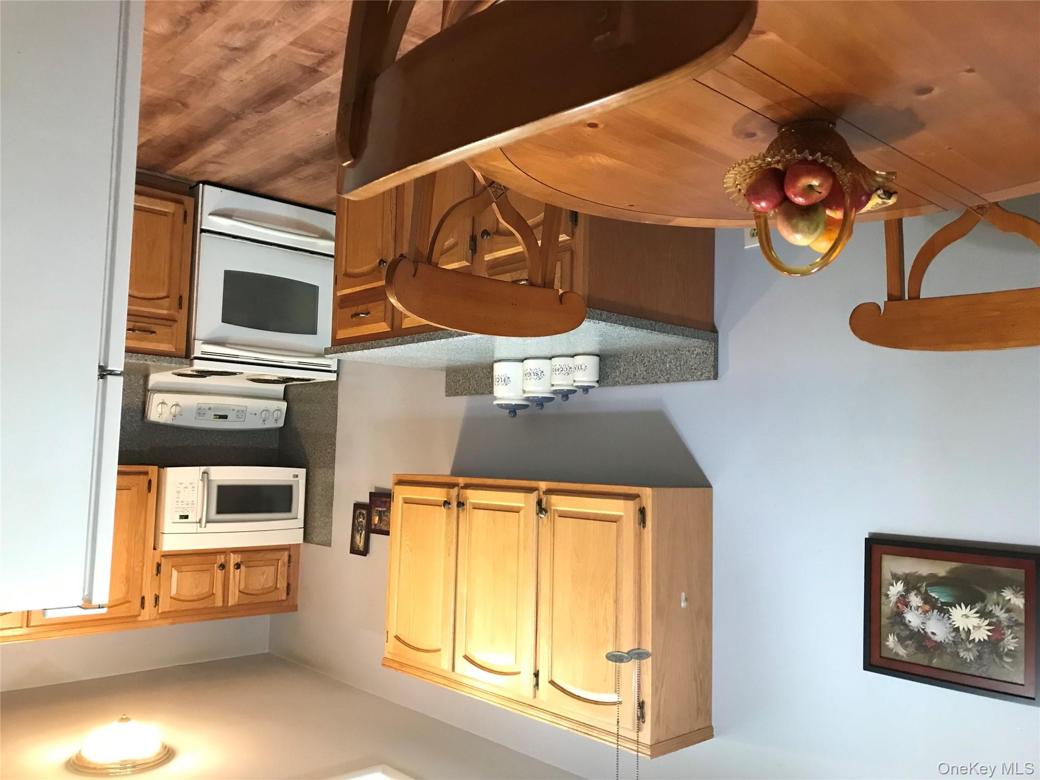 405 Woodbridge Drive # D, Ridge, NY 11961