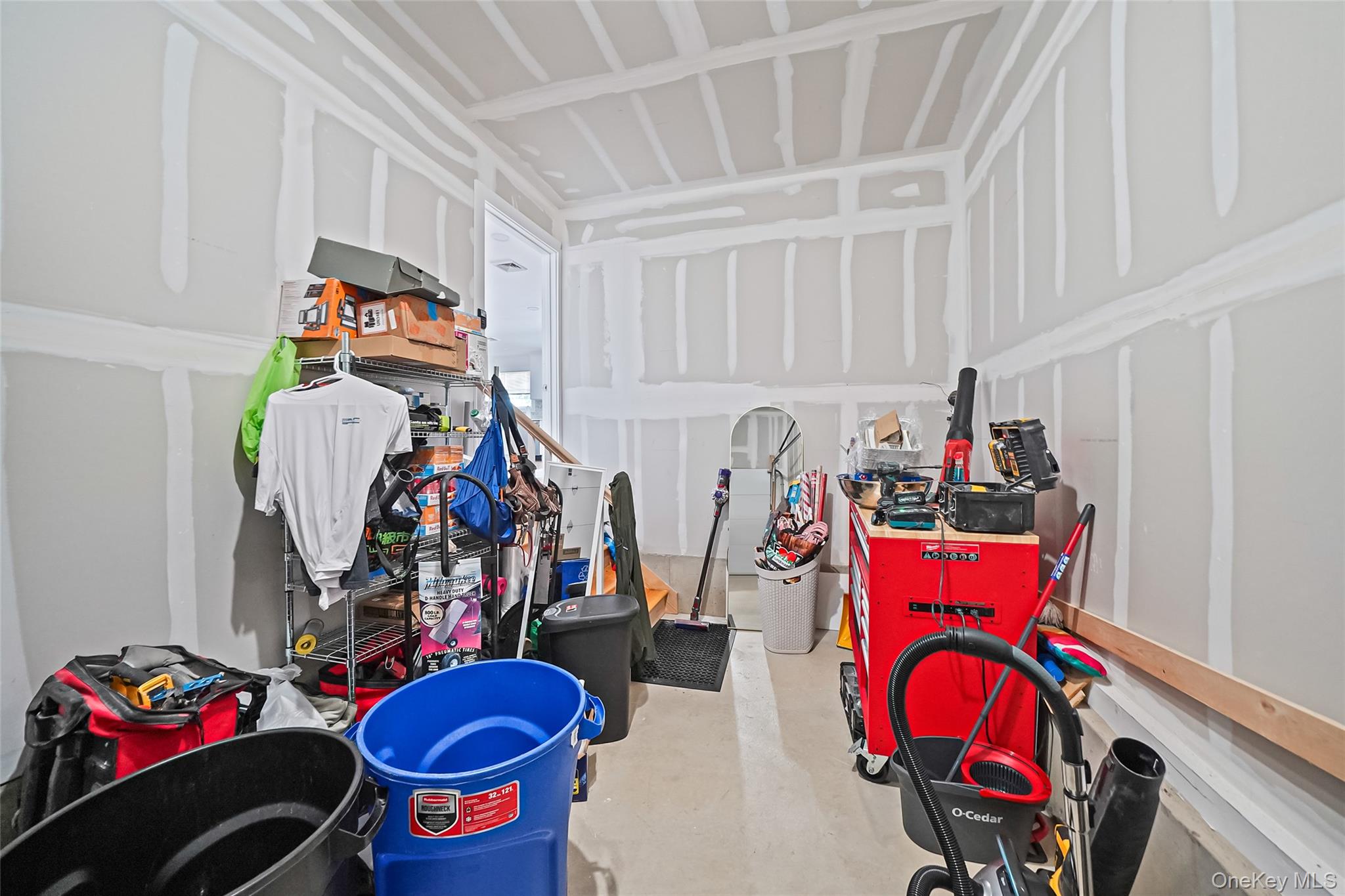 41 Eldridge Avenue, Hempstead, NY 11550