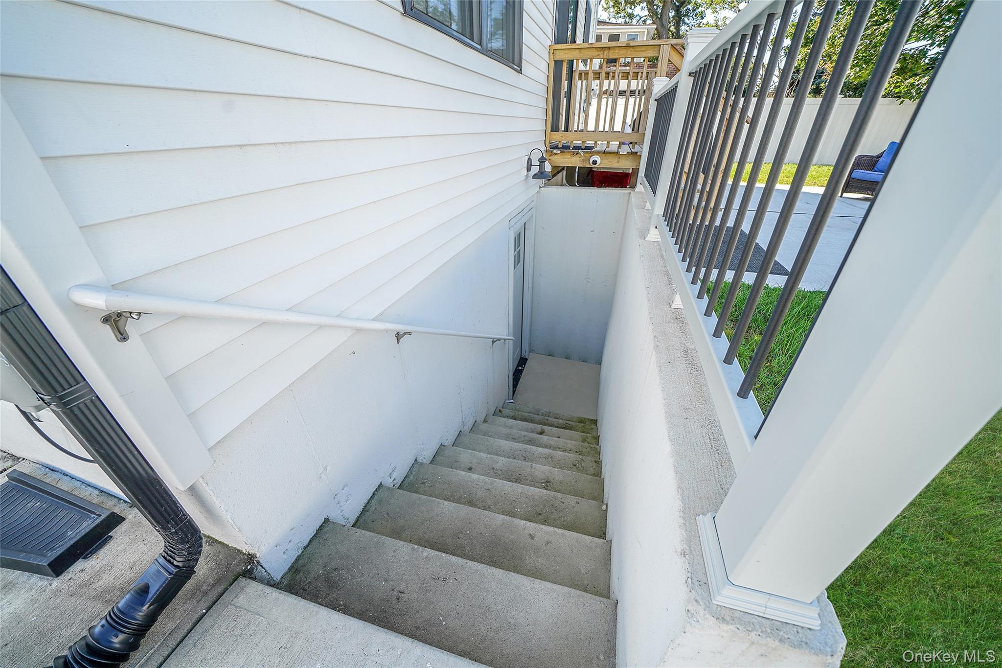 41 Eldridge Avenue, Hempstead, NY 11550