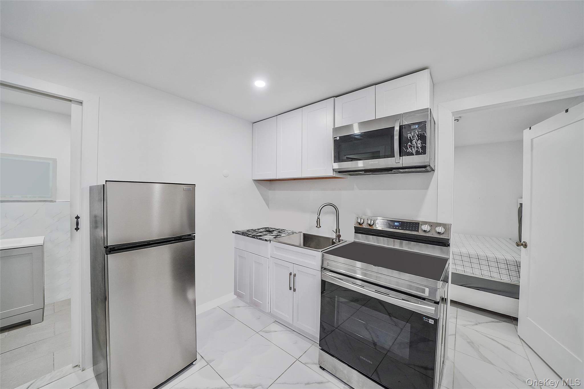 41 Eldridge Avenue, Hempstead, NY 11550