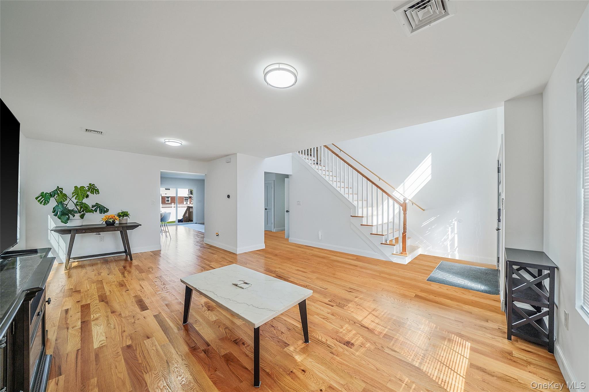 41 Eldridge Avenue, Hempstead, NY 11550