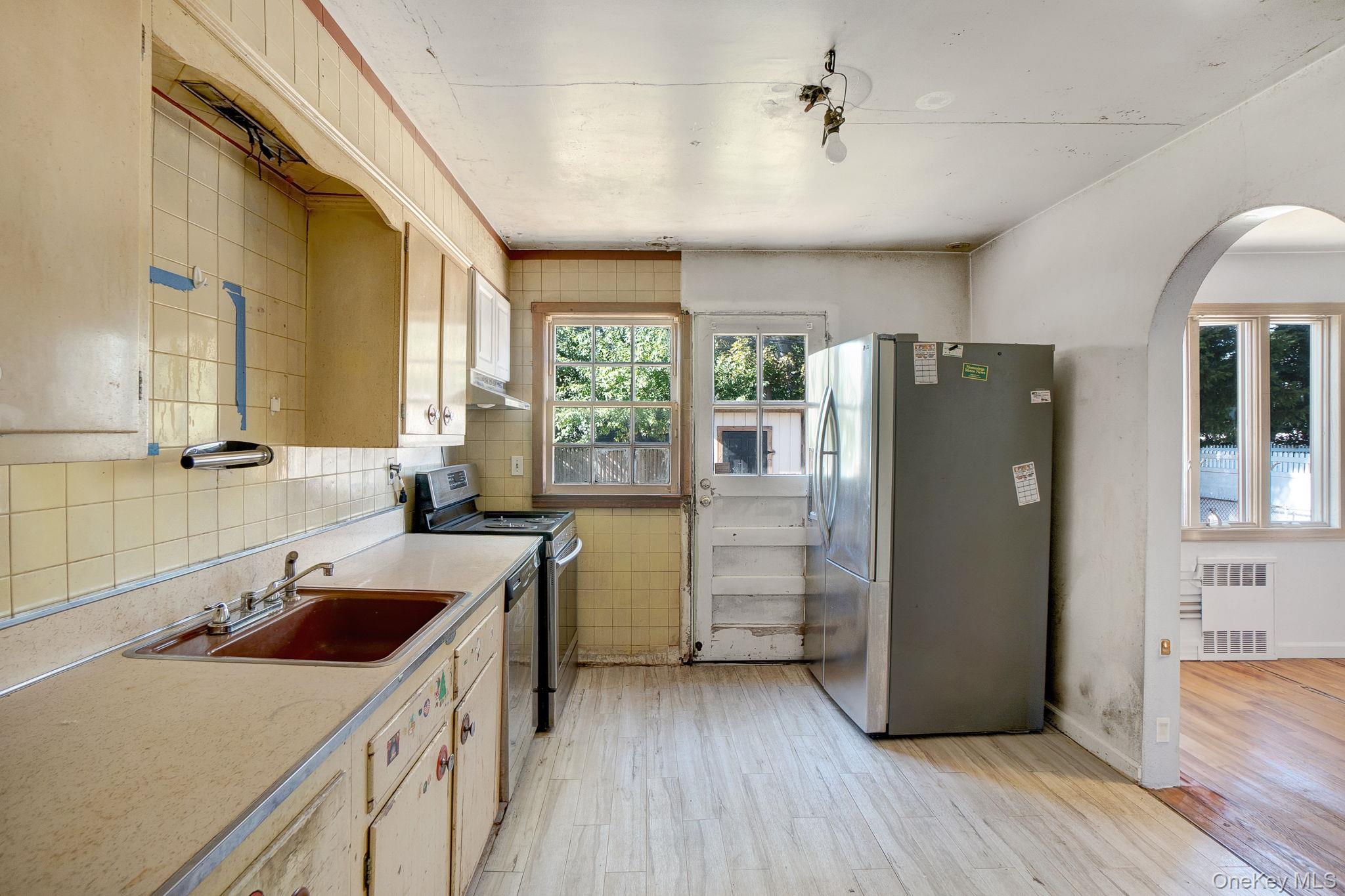 355 Sylvan Lane, Westbury, NY 11590