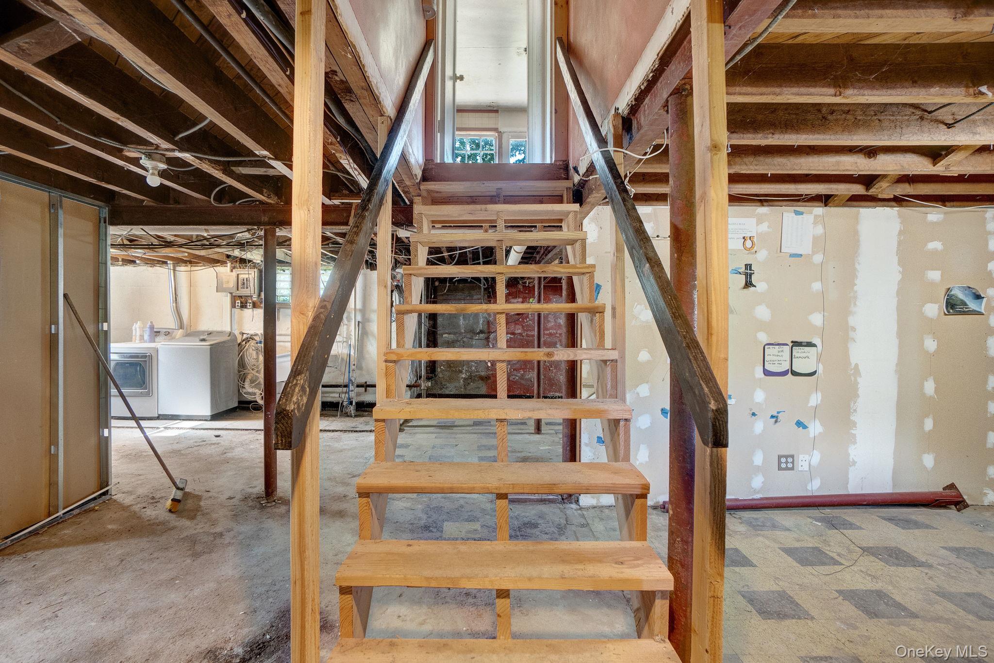 355 Sylvan Lane, Westbury, NY 11590