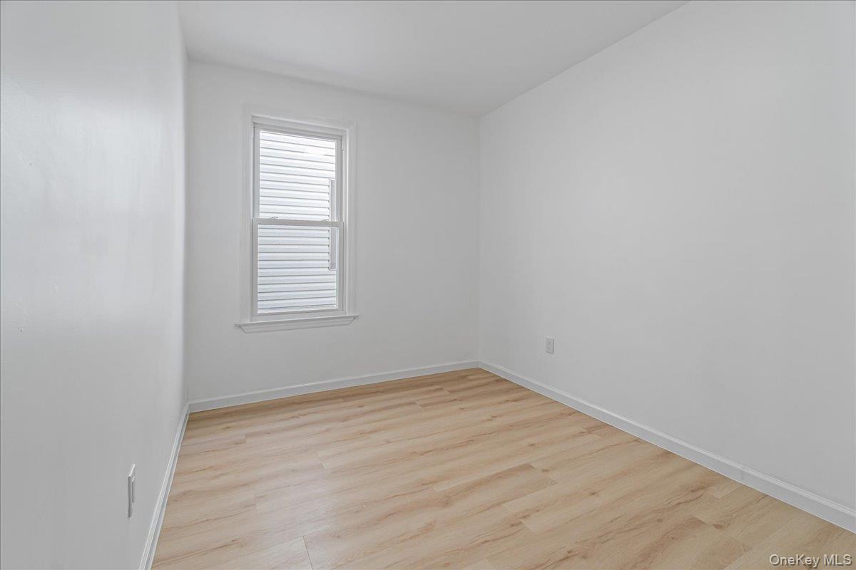 9524 112th Street, Richmond Hill, NY 11419