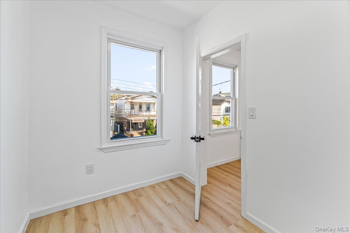 9524 112th Street, Richmond Hill, NY 11419