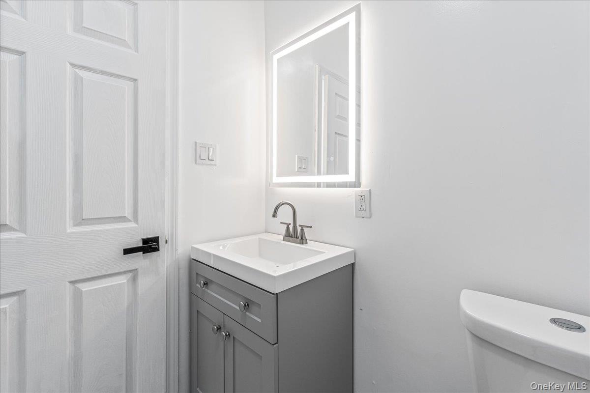 9524 112th Street, Richmond Hill, NY 11419