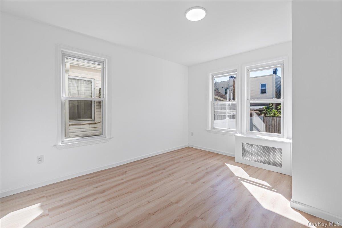 9524 112th Street, Richmond Hill, NY 11419