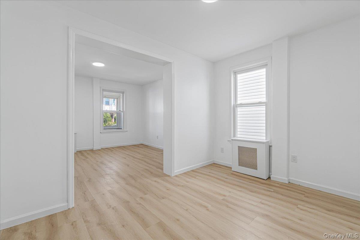 9524 112th Street, Richmond Hill, NY 11419