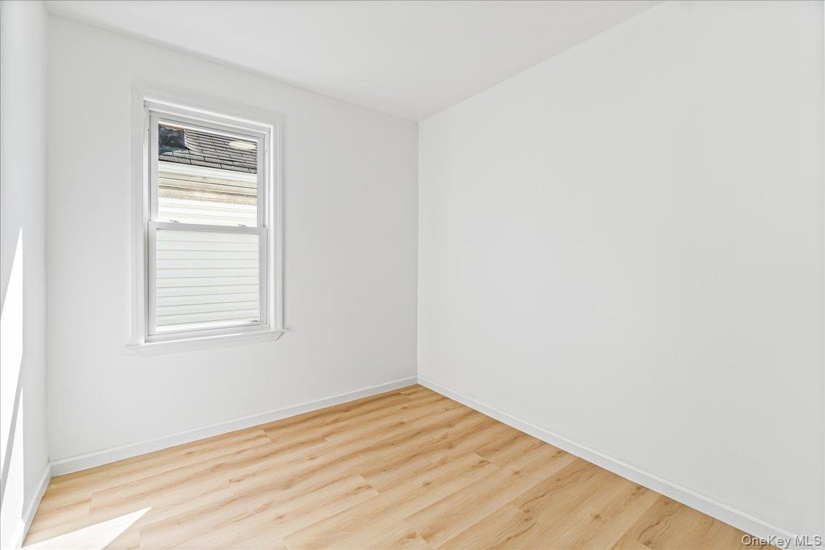 9524 112th Street, Richmond Hill, NY 11419