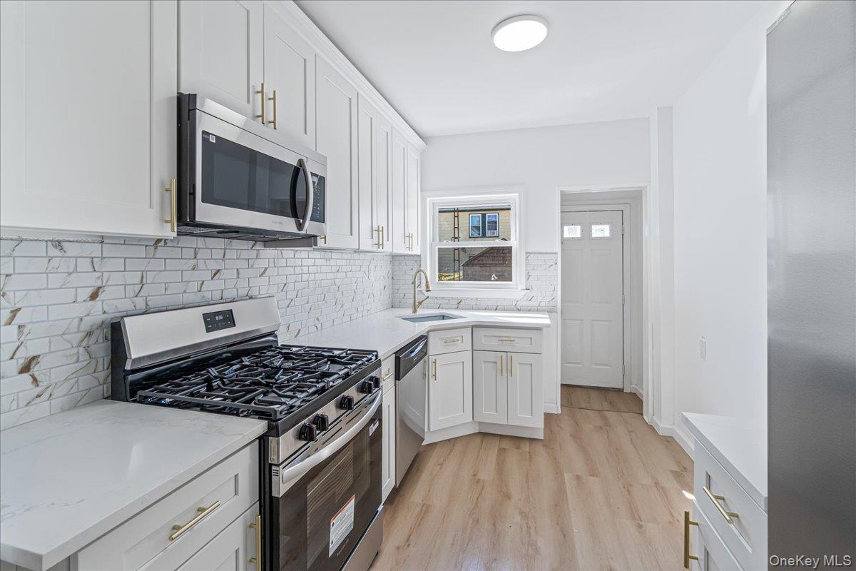 9524 112th Street, Richmond Hill, NY 11419