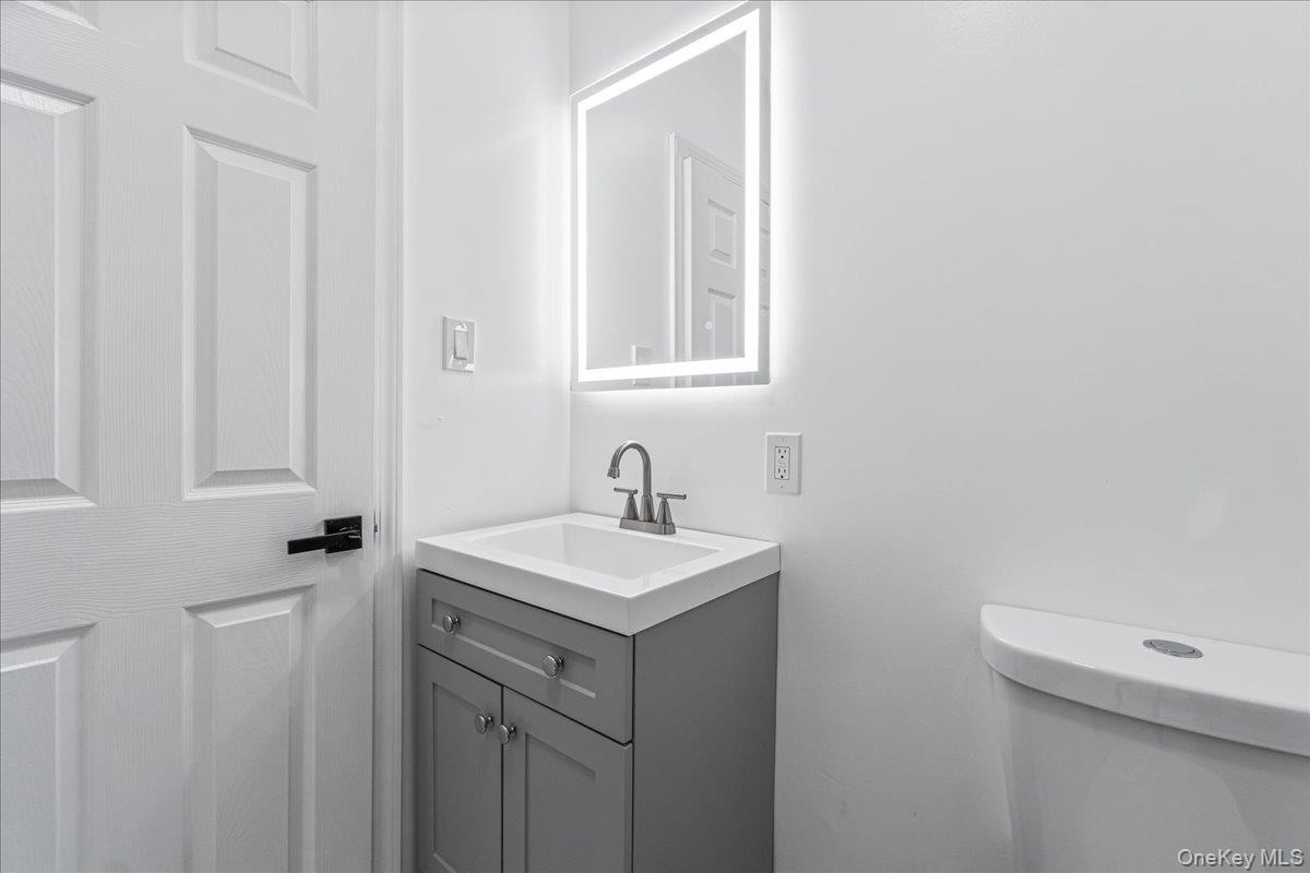 9524 112th Street, Richmond Hill, NY 11419