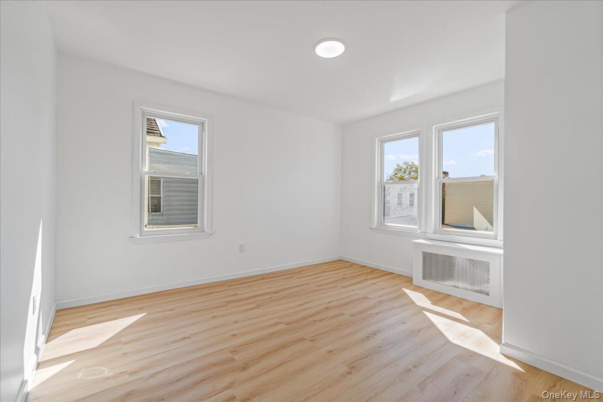 9524 112th Street, Richmond Hill, NY 11419