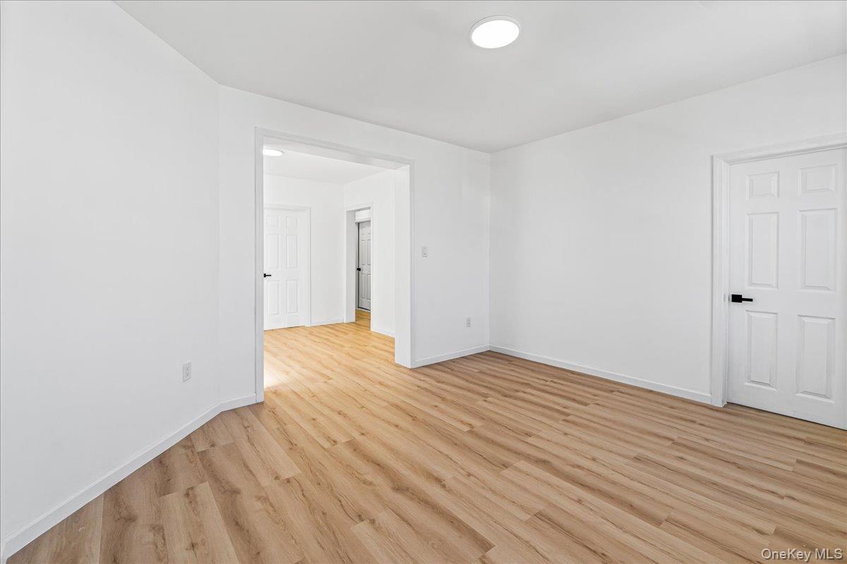 9524 112th Street, Richmond Hill, NY 11419