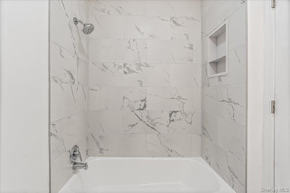 9524 112th Street, Richmond Hill, NY 11419