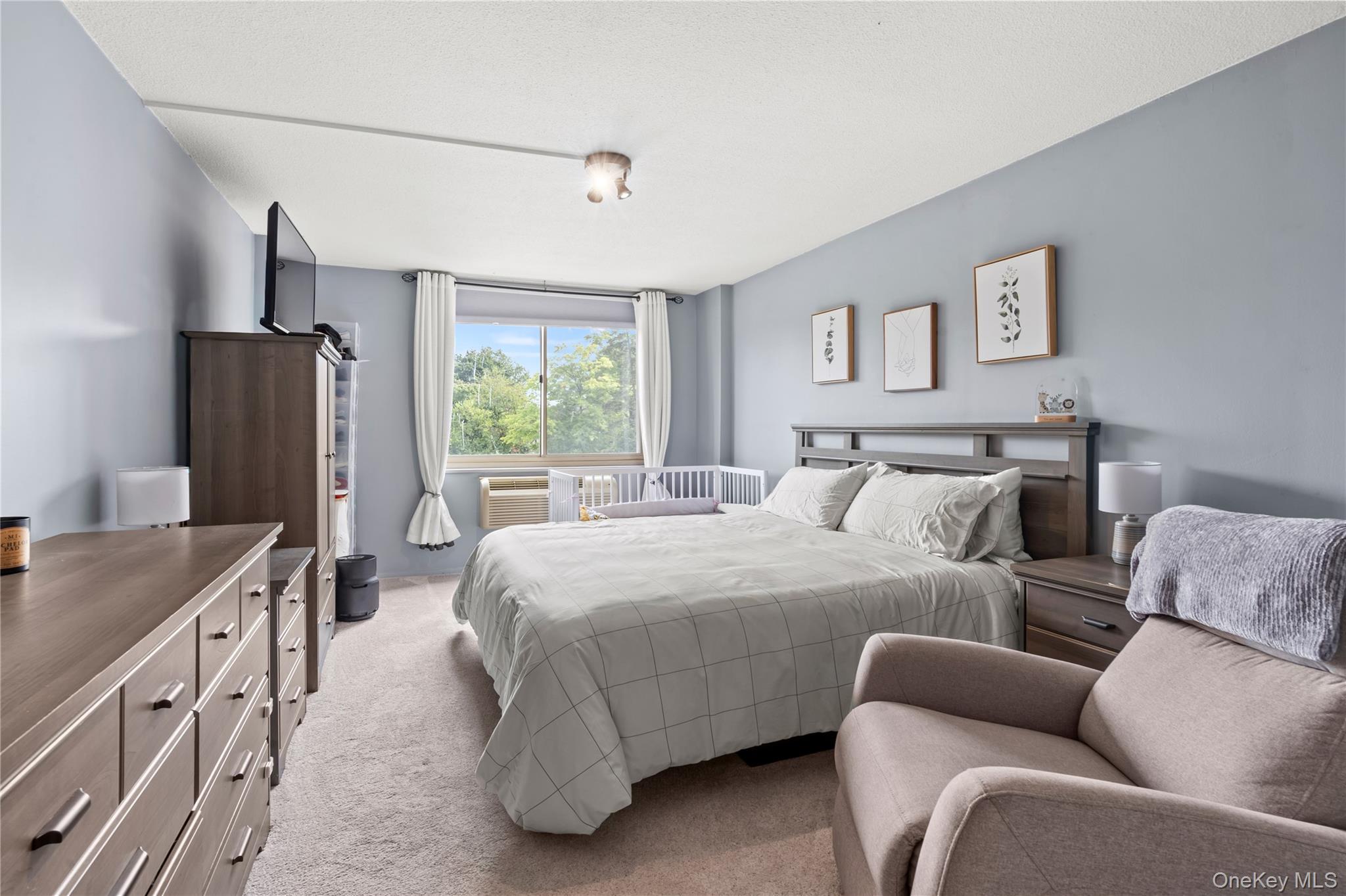 118-18 UNION Turnpike # 5F, Kew Gardens, NY 11415