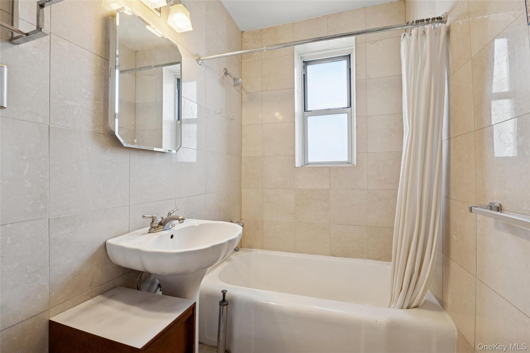 67-12 Yellowstone Boulevard # G19, Forest Hills, NY 11375