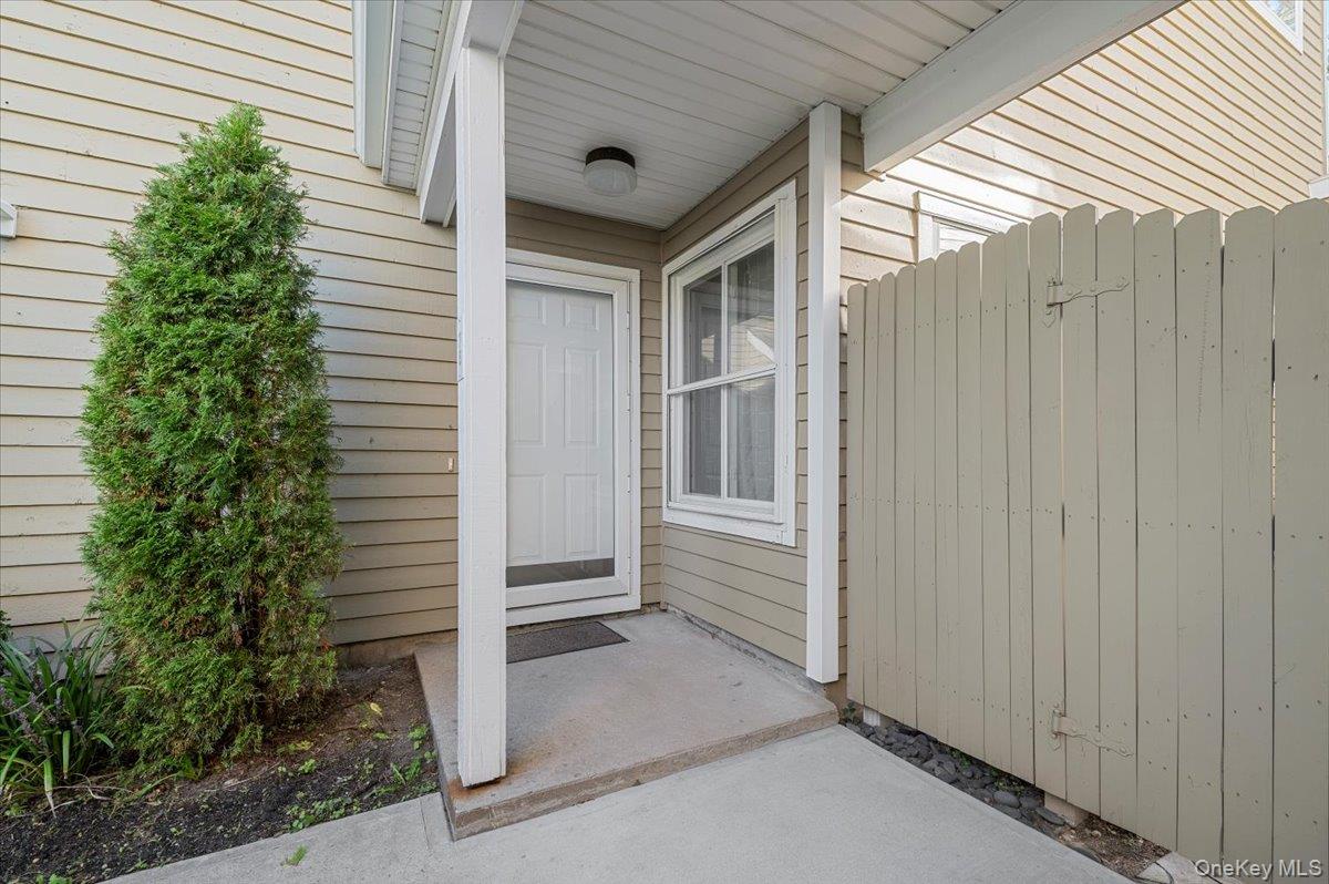 75 Eric Drive, Middle Island, NY 11953