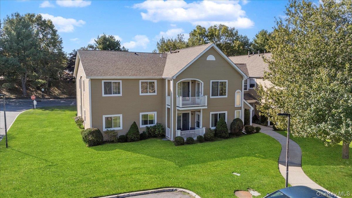 75 Eric Drive, Middle Island, NY 11953