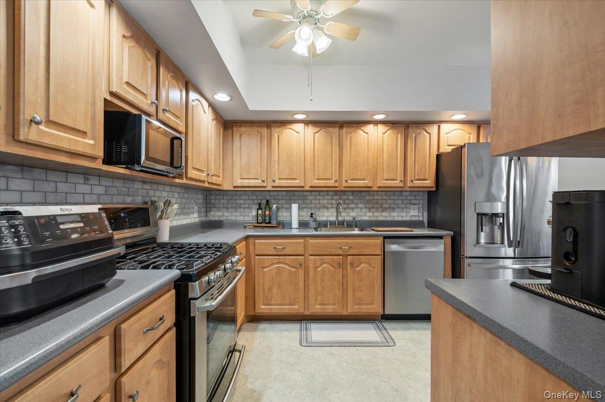 75 Eric Drive, Middle Island, NY 11953