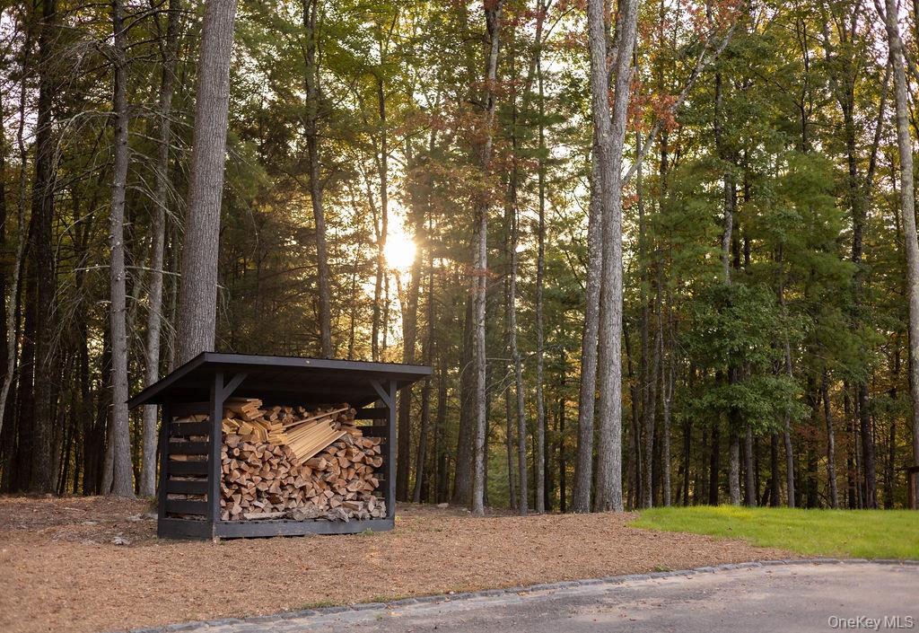 72 Van Tine Road, Kerhonkson, NY 12446