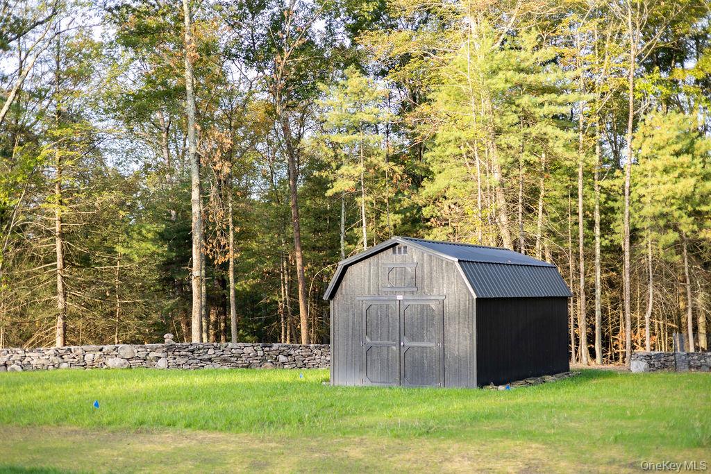 72 Van Tine Road, Kerhonkson, NY 12446