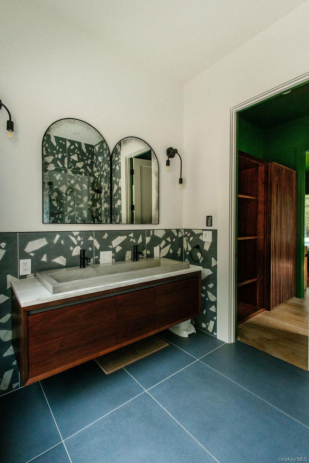 72 Van Tine Road, Kerhonkson, NY 12446