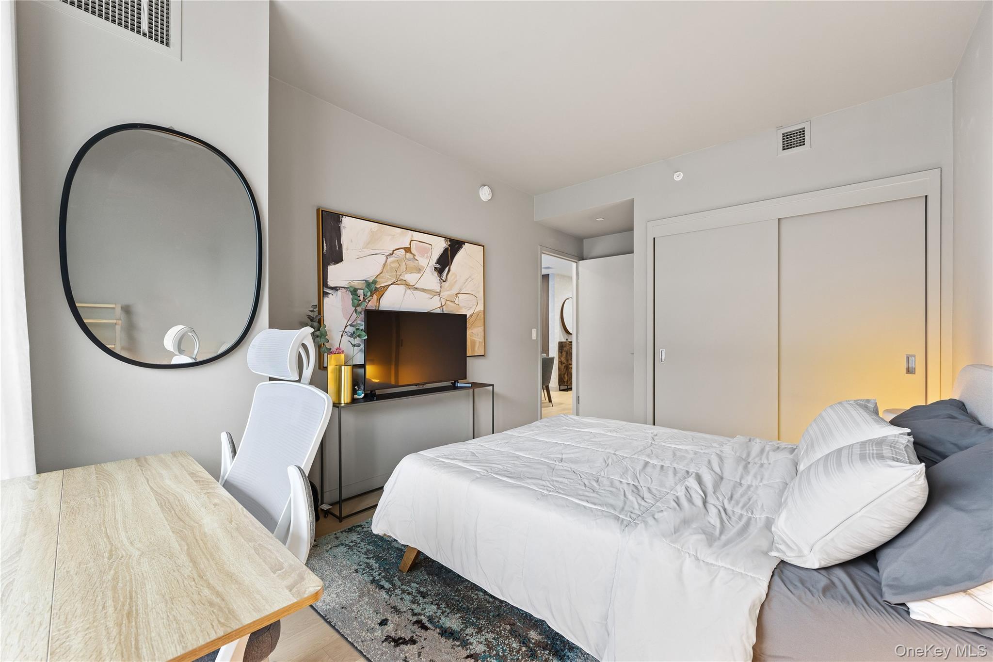 131-01 40th Road # PH3F, Flushing, NY 11354