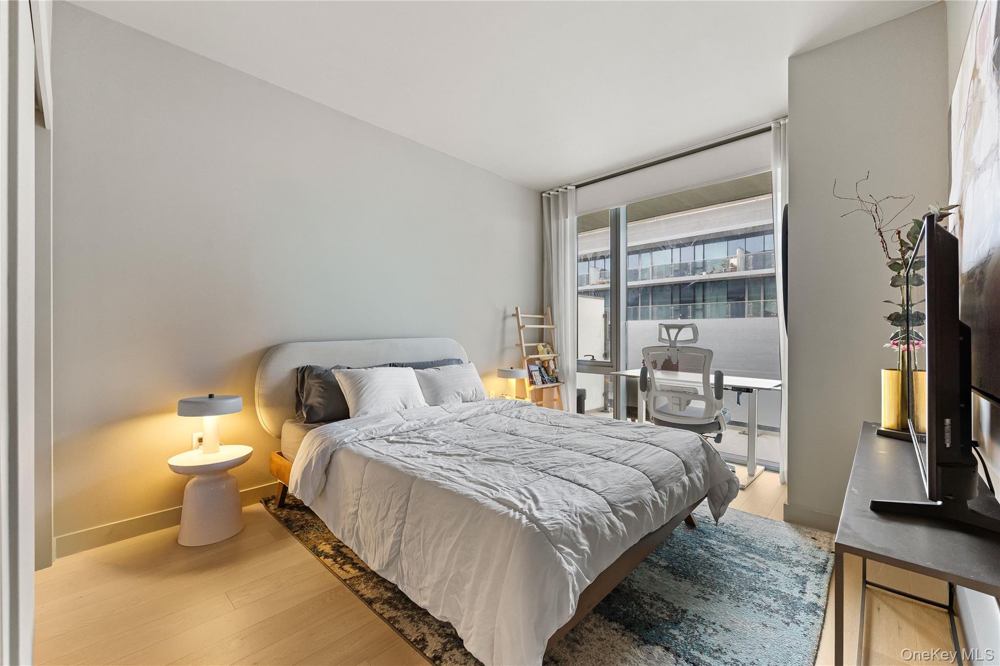 131-01 40th Road # PH3F, Flushing, NY 11354