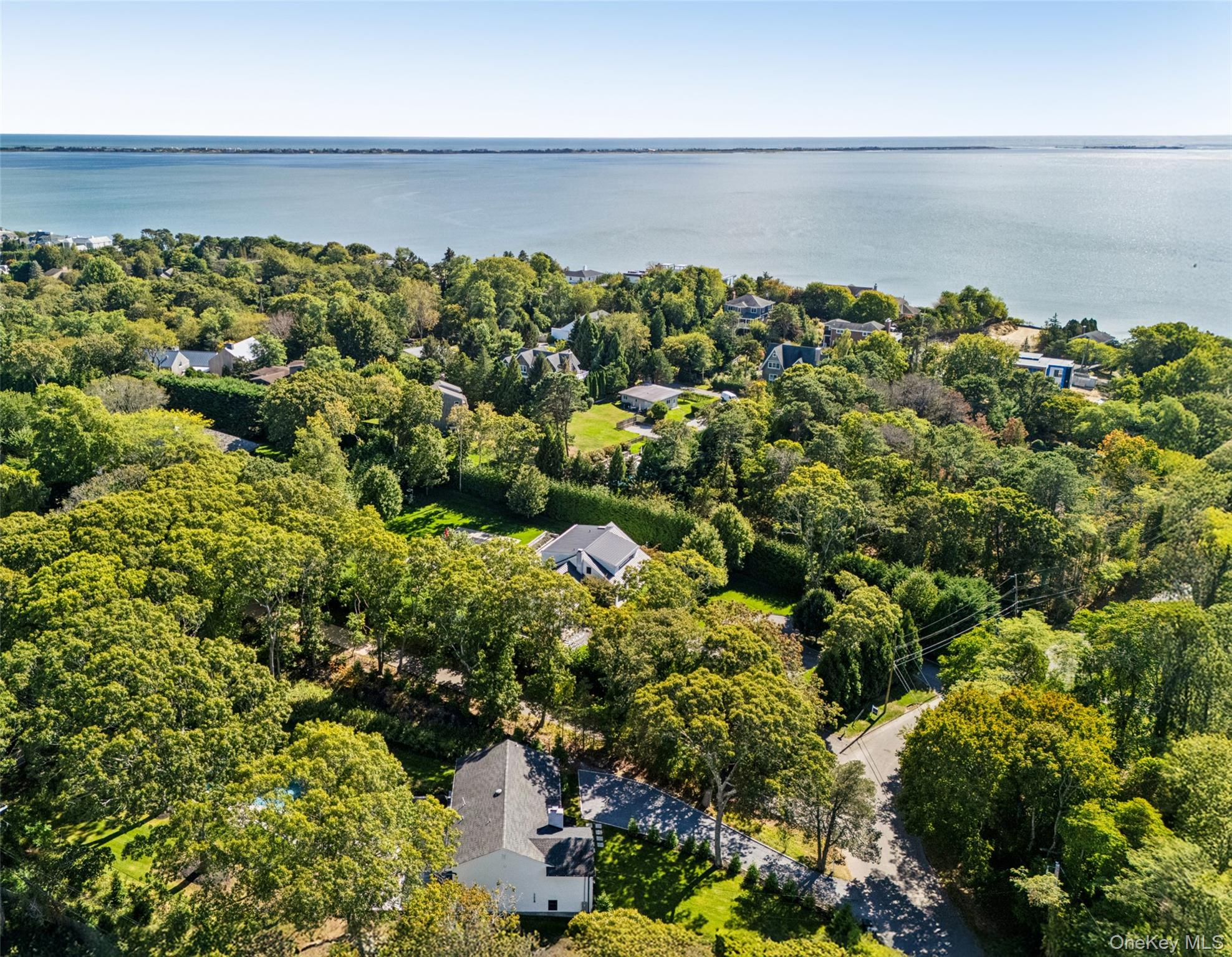 6 Atterbury Road, Southampton, NY 11968