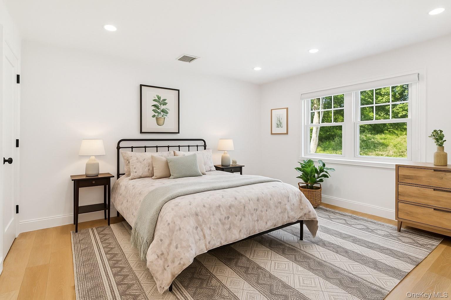 6 Atterbury Road, Southampton, NY 11968