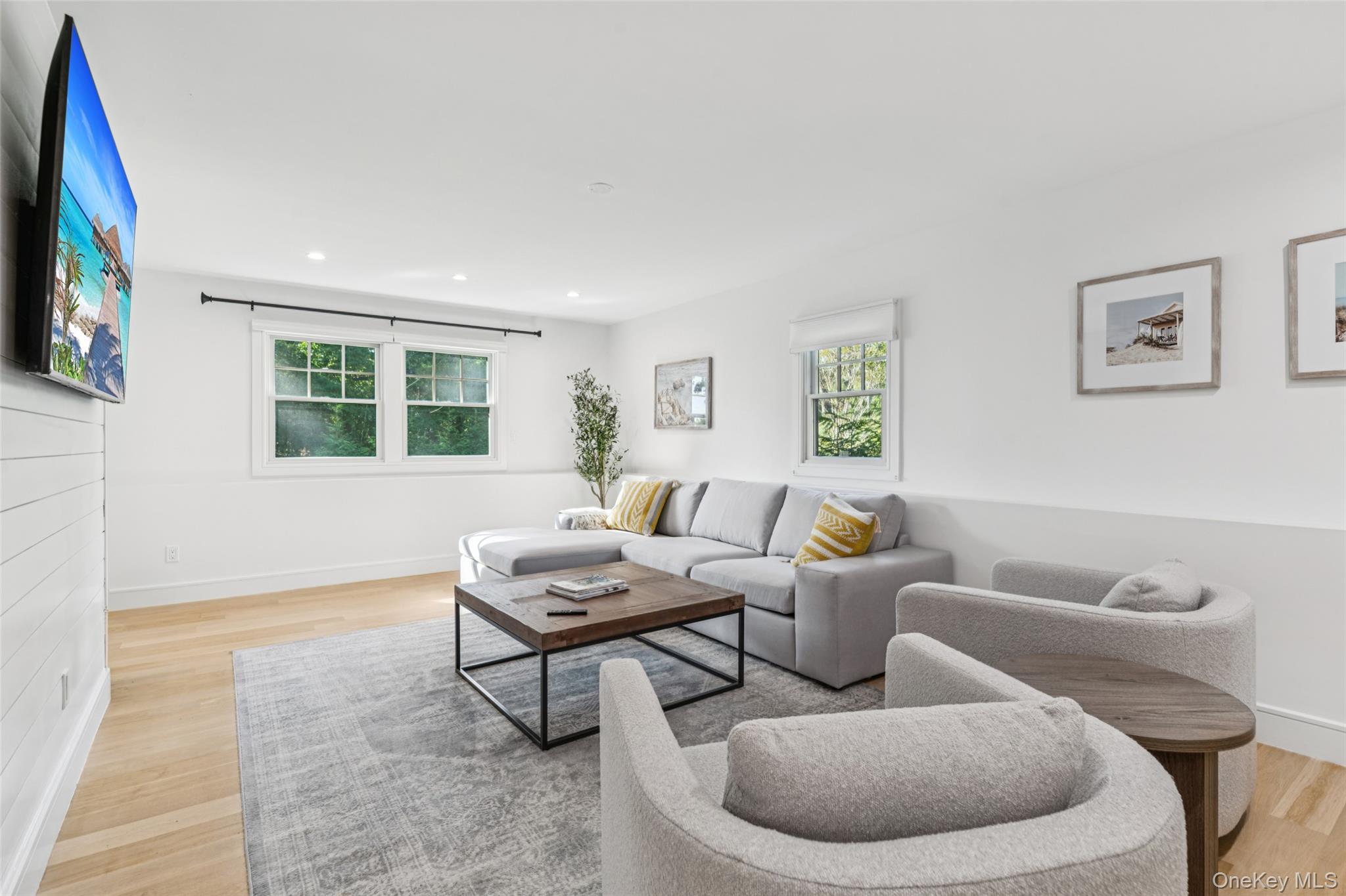 6 Atterbury Road, Southampton, NY 11968