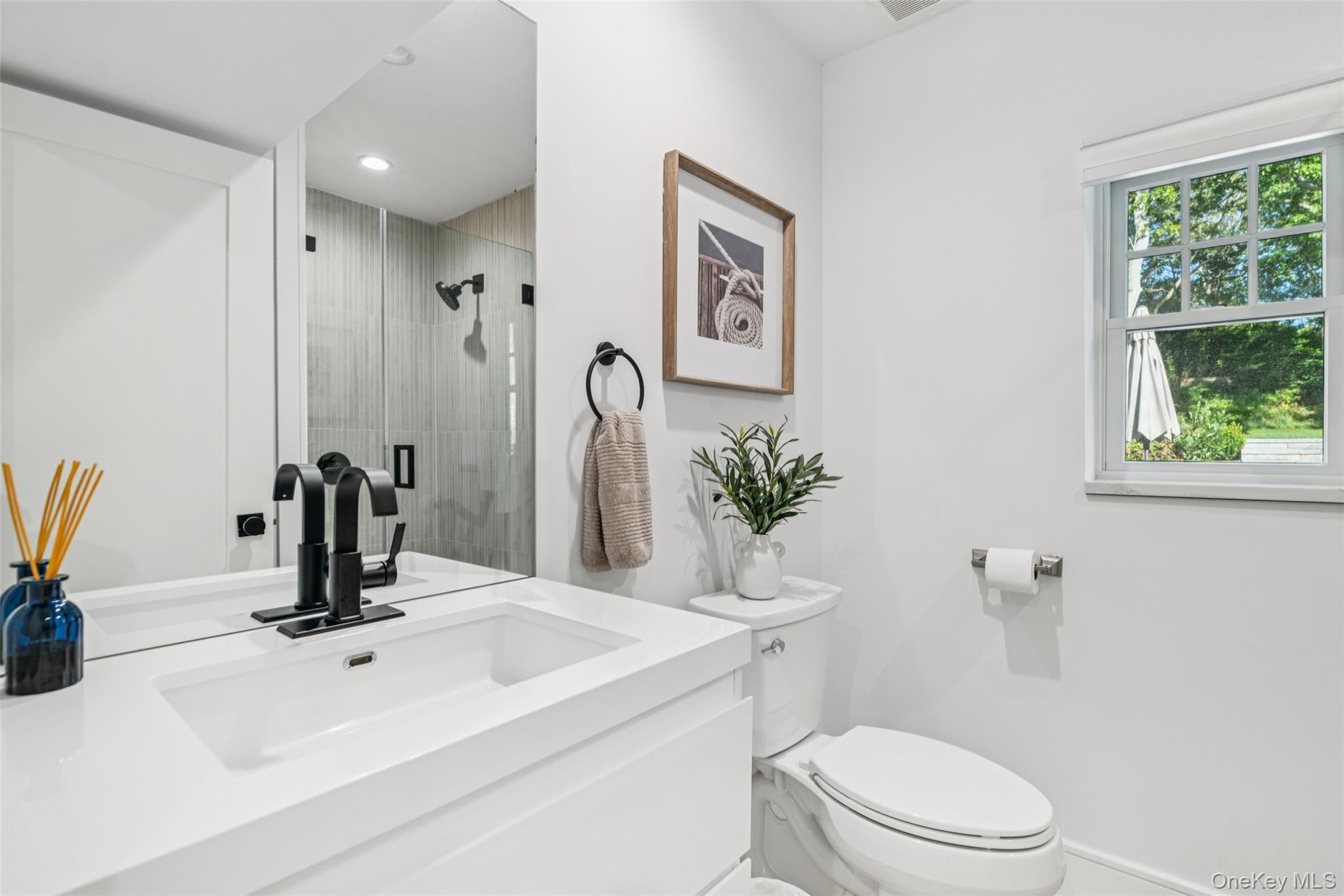 6 Atterbury Road, Southampton, NY 11968