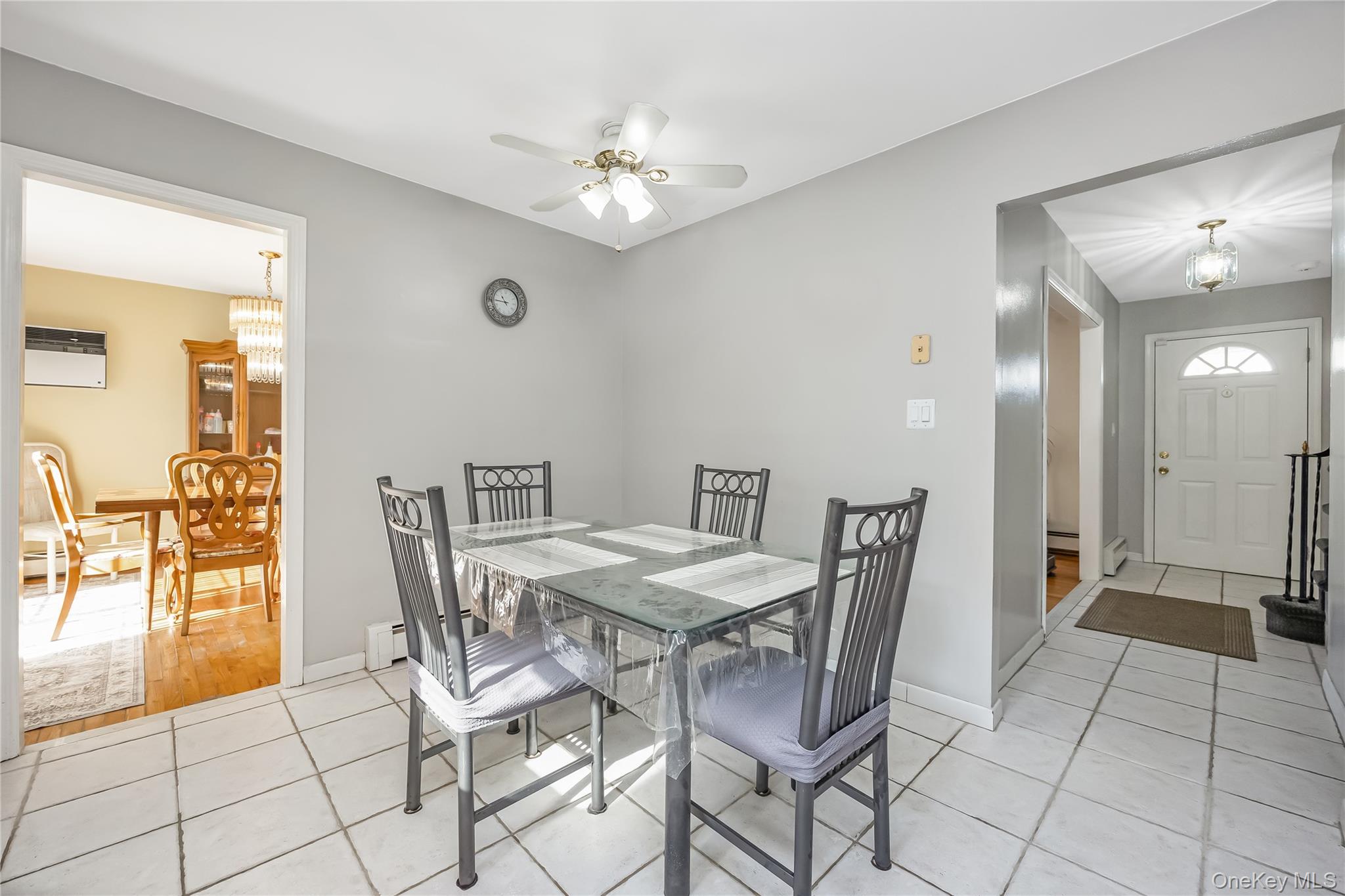 84 White Oak Street, Deer Park, NY 11729