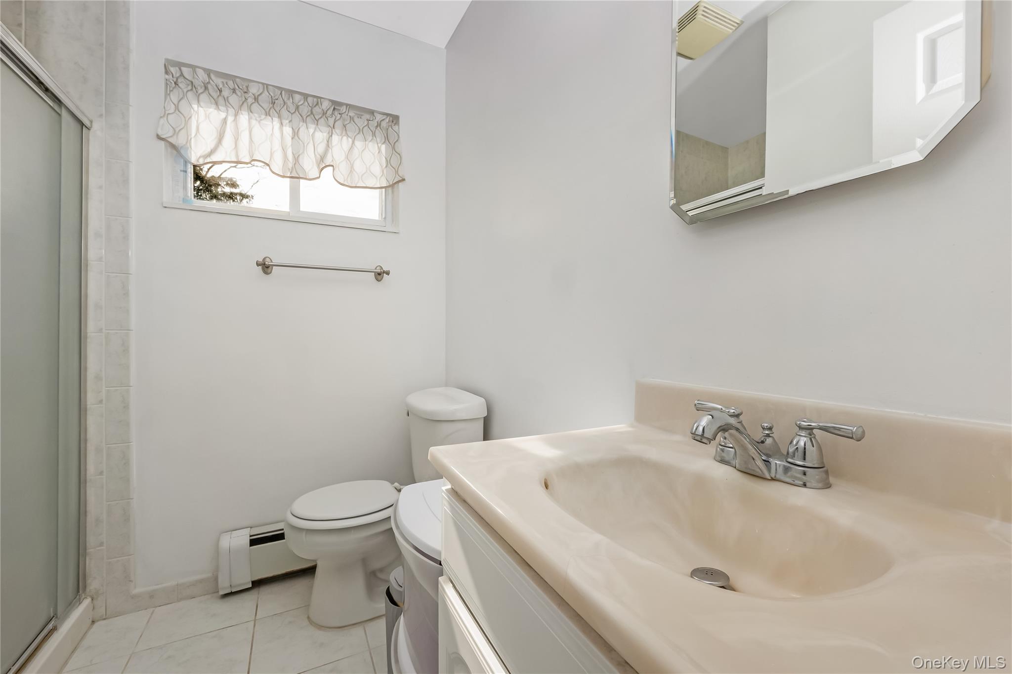 84 White Oak Street, Deer Park, NY 11729