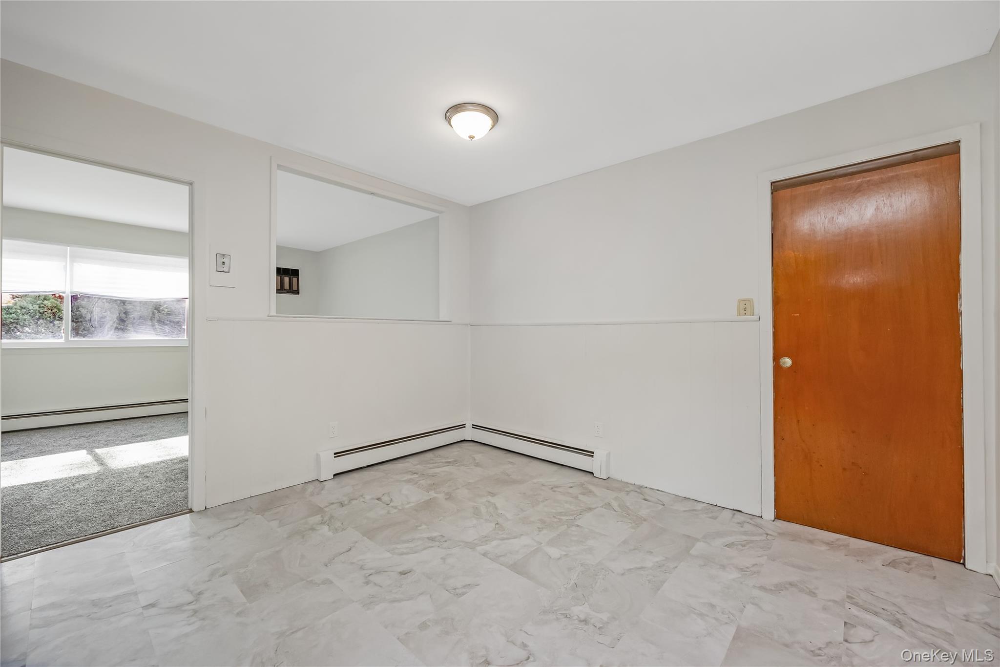 84 White Oak Street, Deer Park, NY 11729