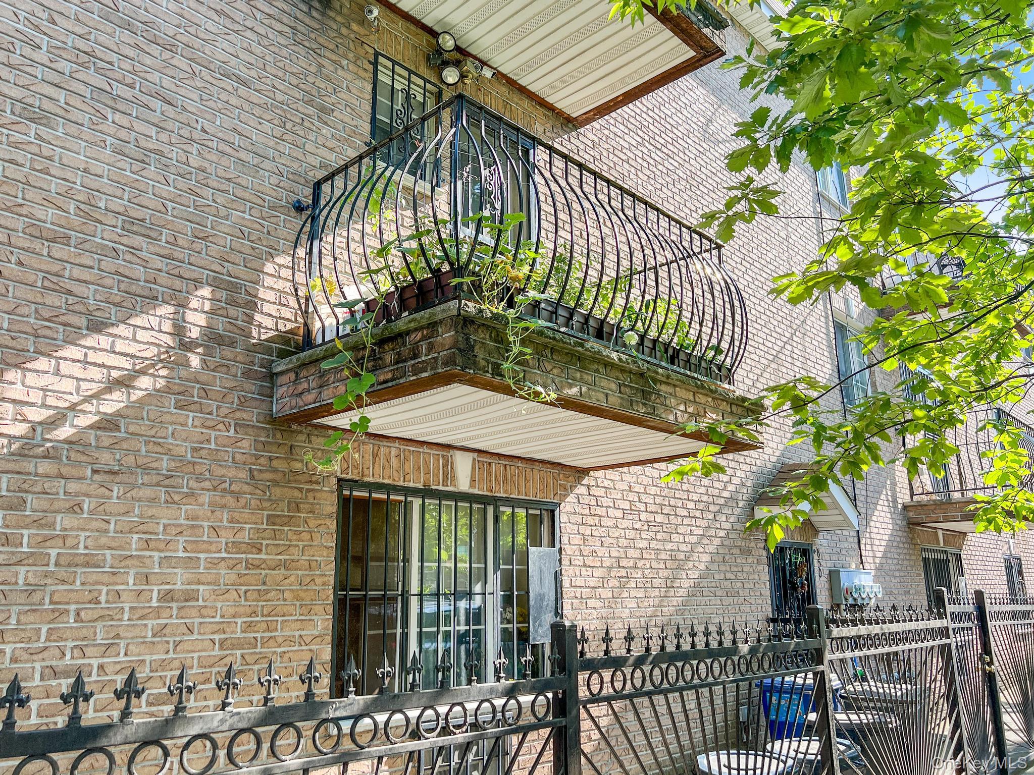 852 Home Street # 2F, Bronx, NY 10459