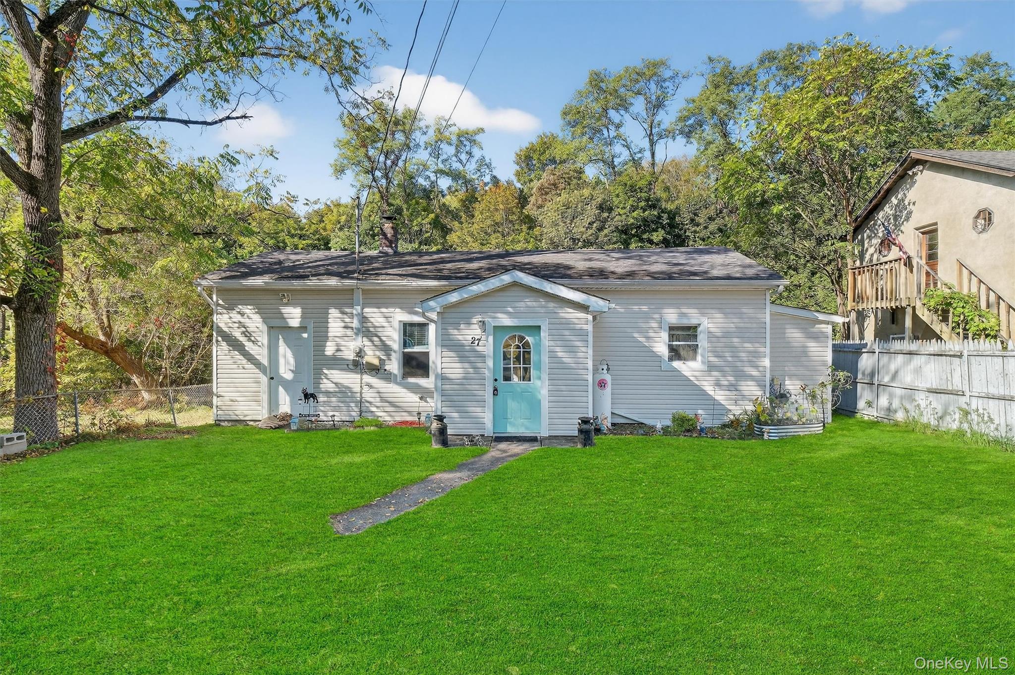 27 Peckham Road, Poughkeepsie, NY 12603