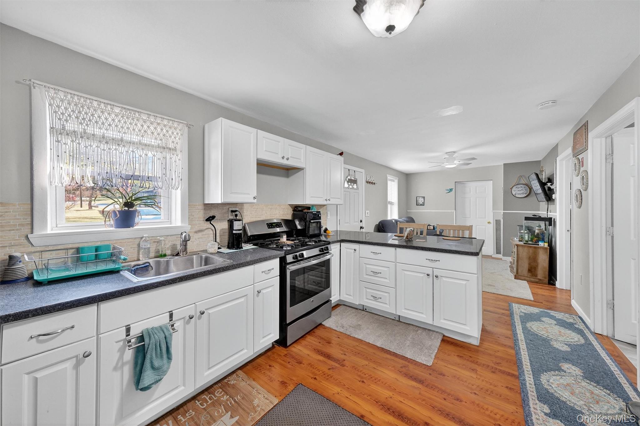 27 Peckham Road, Poughkeepsie, NY 12603