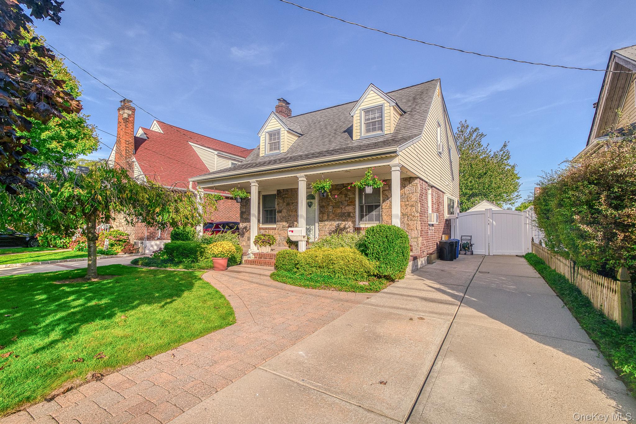 2531 Mount Avenue, Oceanside, NY 11572