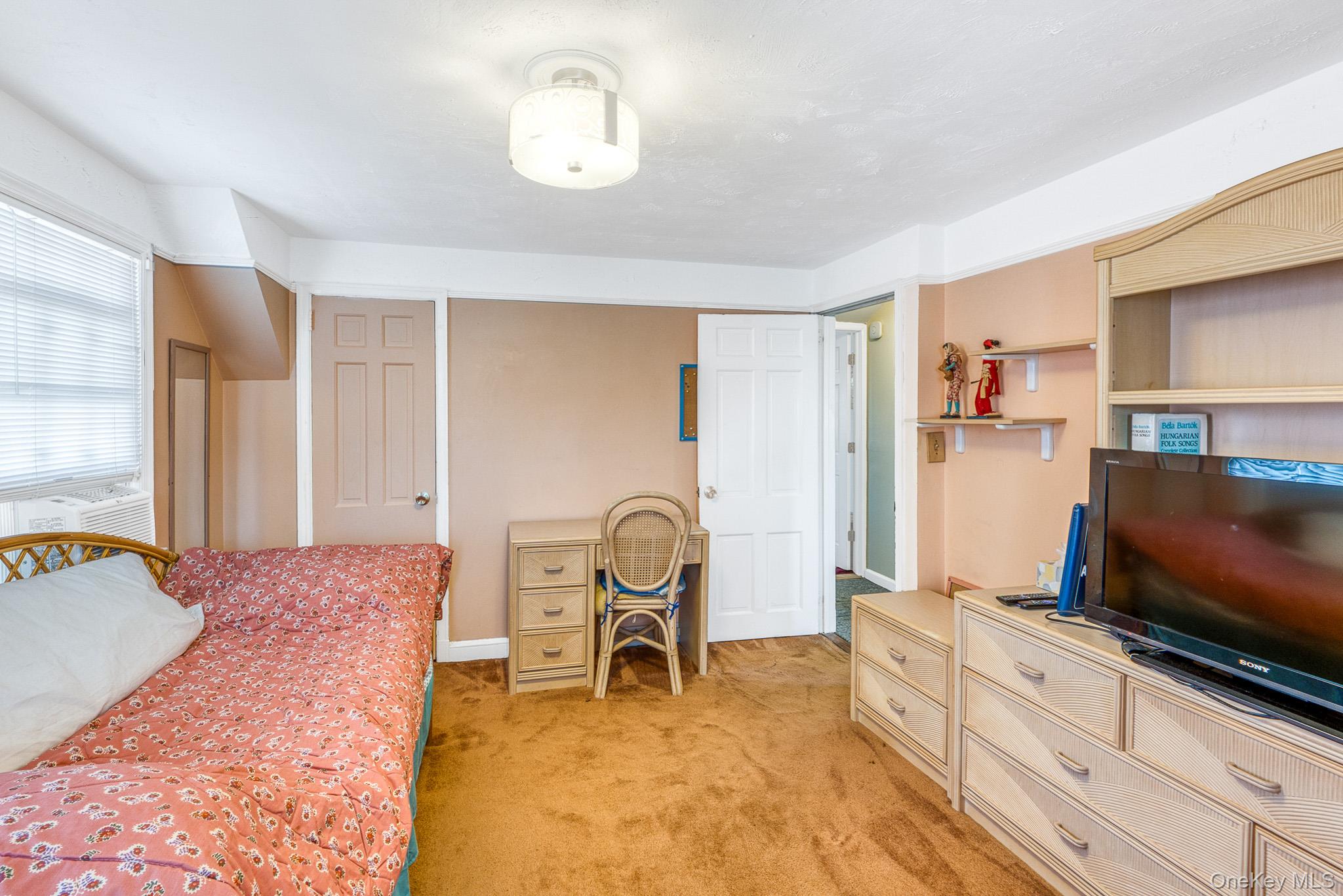 2531 Mount Avenue, Oceanside, NY 11572