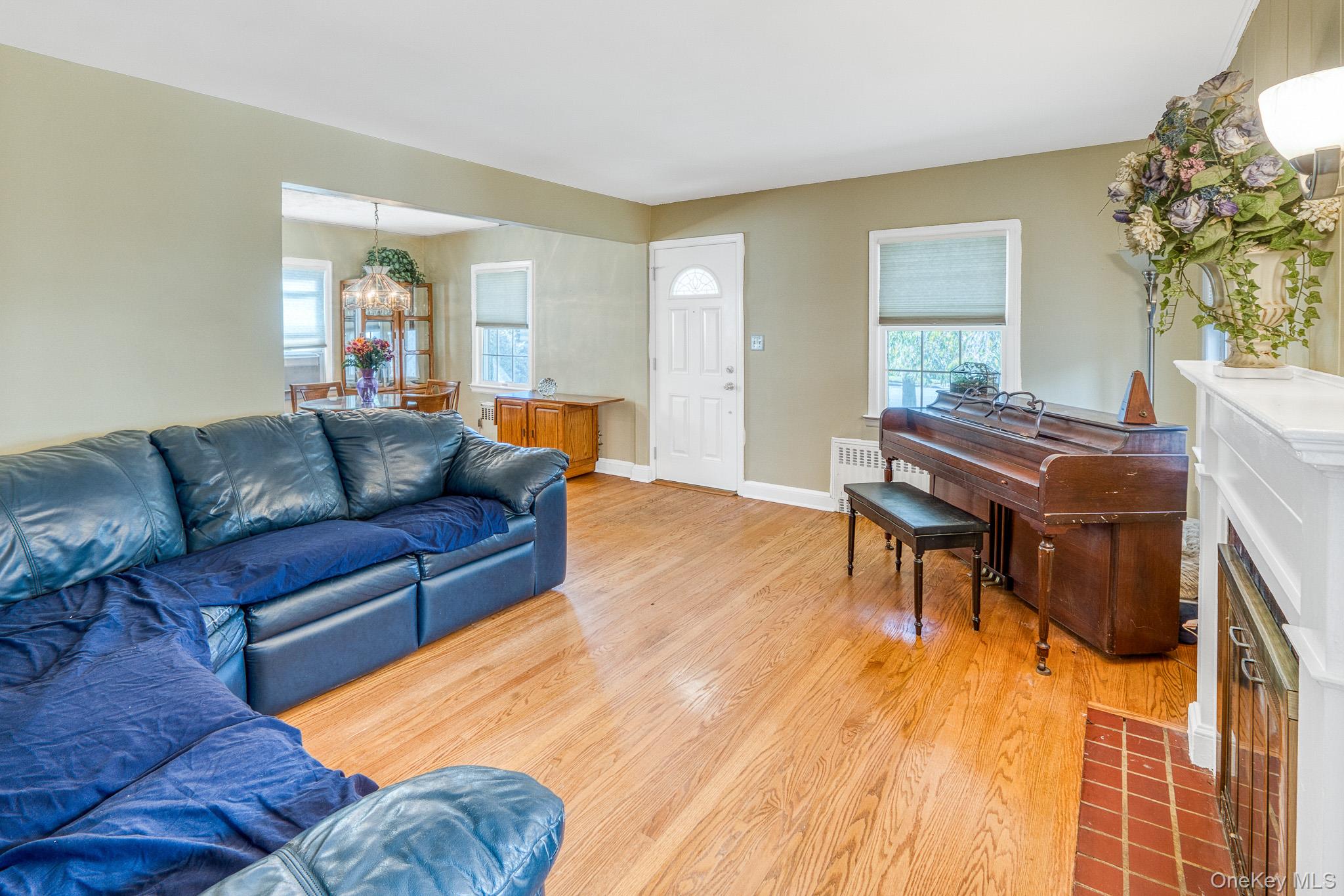 2531 Mount Avenue, Oceanside, NY 11572